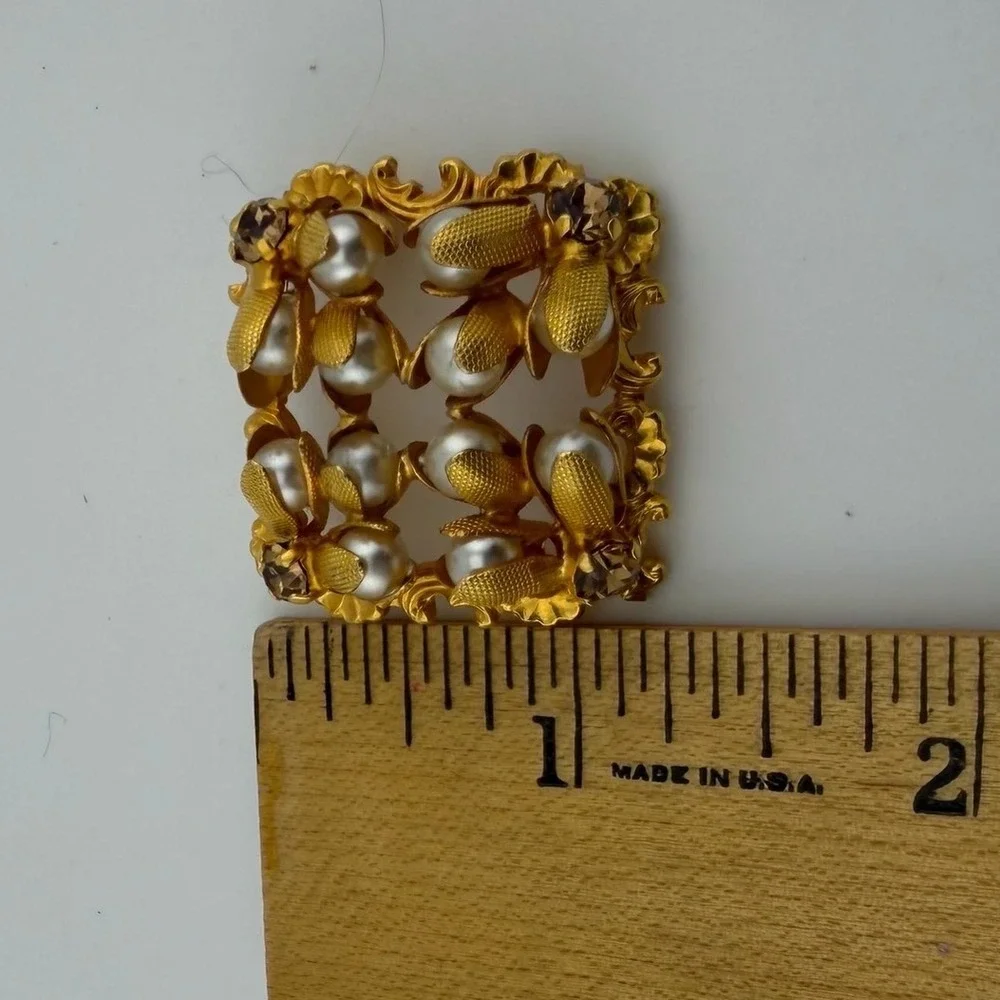 N/A vintage gold